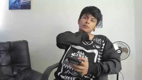 Snapshot of the_weed_guys chatting on January 21, 2025, 4:58 pm Danny online show from January 21, 2025, 4:58 pm