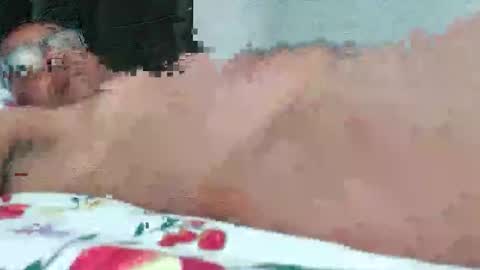 Snapshot of theerector chatting on October 27, 2025, 9:13 am theerector online show from October 27, 2025, 9:13 am