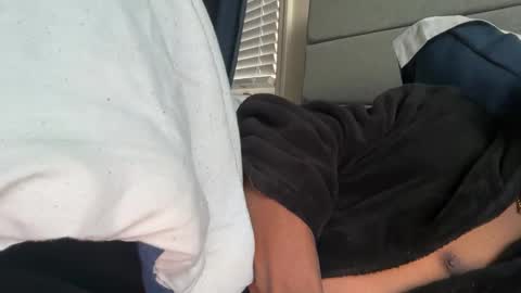 Snapshot of theeshooterr chatting on December 31, 2024, 12:36 pm theeshooterr online show from December 31, 2024, 12:36 pm