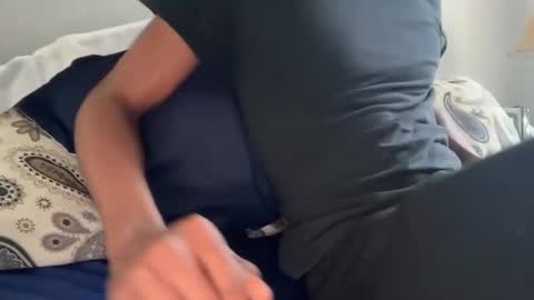 Snapshot of theeshooterr chatting on January 2, 2025, 6:01 pm theeshooterr online show from January 2, 2025, 6:01 pm