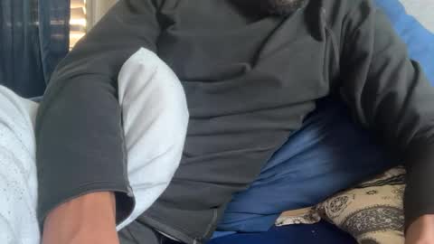 Snapshot of theeshooterr chatting on January 25, 2025, 4:03 pm theeshooterr online show from January 25, 2025, 4:03 pm