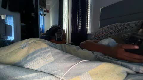 Snapshot of theeshooterr chatting on September 10, 2025, 1:11 pm theeshooterr online show from September 10, 2025, 1:11 pm