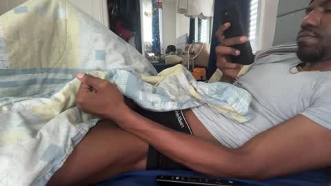 Snapshot of theeshooterr chatting on September 16, 2025, 1:56 pm theeshooterr online show from September 16, 2025, 1:56 pm