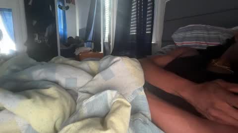 Snapshot of theeshooterr chatting on September 22, 2025, 1:35 pm theeshooterr online show from September 22, 2025, 1:35 pm