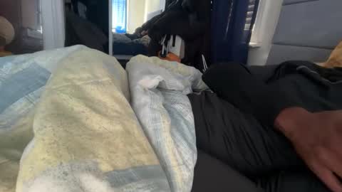 Snapshot of theeshooterr chatting on October 25, 2025, 1:29 pm theeshooterr online show from October 25, 2025, 1:29 pm