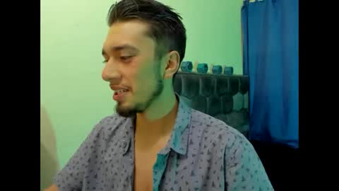 Snapshot of theo_stone04 chatting on September 17, 2025, 10:17 am Theo online show from September 17, 2025, 10:17 am