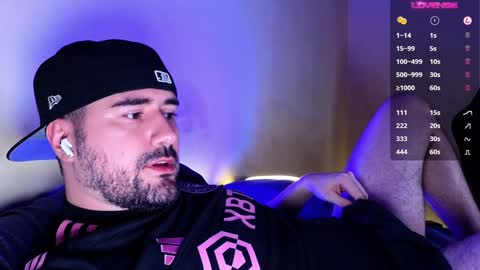 Snapshot of theoravi chatting on December 24, 2024, 3:05 am Theo Ravi online show from December 24, 2024, 3:05 am