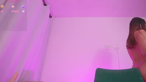 Snapshot of therealpeach_ chatting on January 22, 2025, 5:48 am    online show from January 22, 2025, 5:48 am