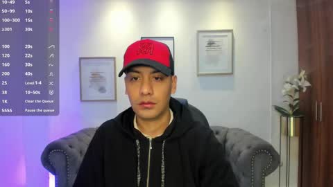 Snapshot of thiago_collins16 chatting on November 9, 2025, 12:03 pm Thiago online show from November 9, 2025, 12:03 pm