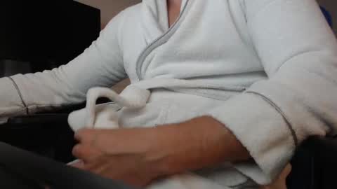 Snapshot of thickandready9090 chatting on November 9, 2025, 3:16 am thickandready9090 online show from November 9, 2025, 3:16 am