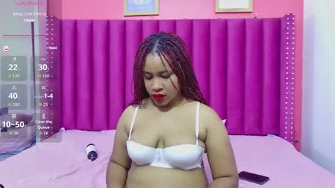 Snapshot of thickeebonyy chatting on October 6, 2025, 8:17 pm thickeebonyy online show from October 6, 2025, 8:17 pm