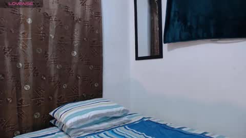 Snapshot of thiiago_tay chatting on October 14, 2025, 8:15 am Thiiago online show from October 14, 2025, 8:15 am