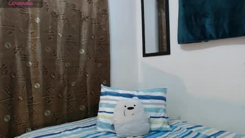 Snapshot of thiiago_tay chatting on October 17, 2025, 6:49 am Thiiago online show from October 17, 2025, 6:49 am