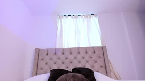 Snapshot of thomythompson chatting on February 3, 2025, 12:47 pm Thomy T online show from February 3, 2025, 12:47 pm