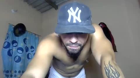 Snapshot of thonybeiio chatting on September 13, 2025, 3:01 pm thonybeiio online show from September 13, 2025, 3:01 pm