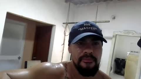 Snapshot of thonybeiio chatting on October 17, 2025, 5:04 pm thonybeiio online show from October 17, 2025, 5:04 pm