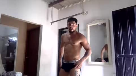 Snapshot of thonybeiio chatting on November 10, 2025, 7:02 pm thonybeiio online show from November 10, 2025, 7:02 pm