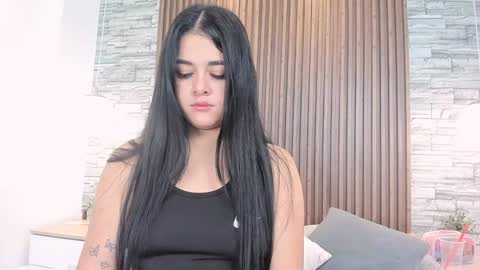 Snapshot of tifany__ross chatting on December 29, 2024, 7:28 am Tiff3 online show from December 29, 2024, 7:28 am
