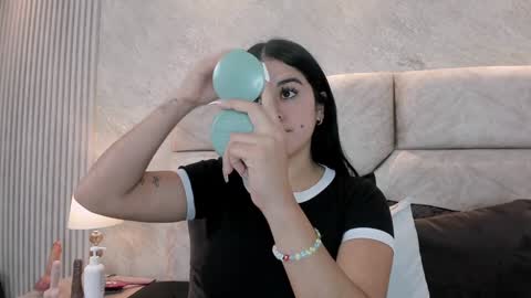 Snapshot of tifany__ross chatting on December 30, 2024, 8:15 pm Tiff3 online show from December 30, 2024, 8:15 pm