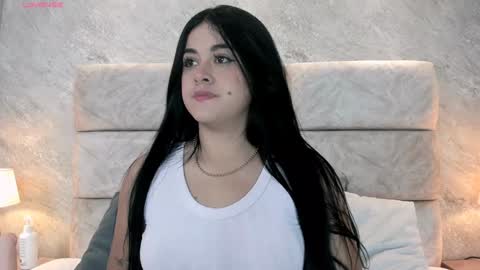 Snapshot of tifany__ross chatting on January 23, 2025, 8:45 pm Tiff3 online show from January 23, 2025, 8:45 pm