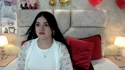 Snapshot of tifany__ross chatting on January 31, 2025, 8:43 pm Tiff3 online show from January 31, 2025, 8:43 pm