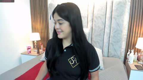 Snapshot of tifany__ross chatting on February 7, 2025, 2:40 am Tiff3 online show from February 7, 2025, 2:40 am