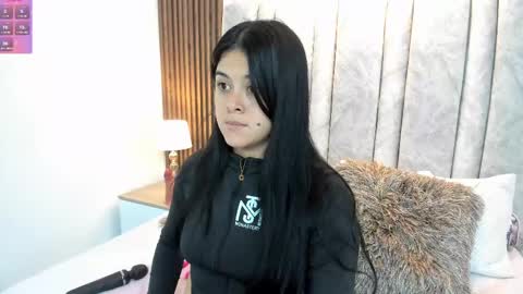 Snapshot of tifany__ross chatting on February 11, 2025, 2:35 am Tiff3 online show from February 11, 2025, 2:35 am