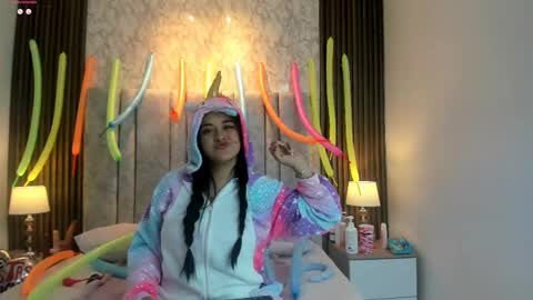 Snapshot of tifany__ross chatting on February 15, 2025, 6:33 am Tiff3 online show from February 15, 2025, 6:33 am