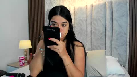 Snapshot of tifany__ross chatting on September 8, 2025, 8:41 pm Tiff3 online show from September 8, 2025, 8:41 pm