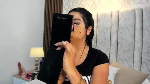 Snapshot of tifany__ross chatting on September 16, 2025, 8:32 pm Tiff3 online show from September 16, 2025, 8:32 pm