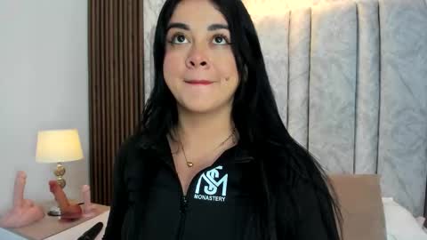 Snapshot of tifany__ross chatting on September 22, 2025, 8:22 pm Tiff3 online show from September 22, 2025, 8:22 pm