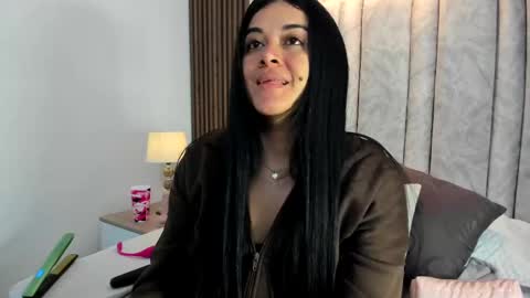 Snapshot of tifany__ross chatting on September 30, 2025, 8:25 pm Tiff3 online show from September 30, 2025, 8:25 pm