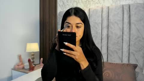 Snapshot of tifany__ross chatting on October 11, 2025, 10:08 pm Tiff3 online show from October 11, 2025, 10:08 pm