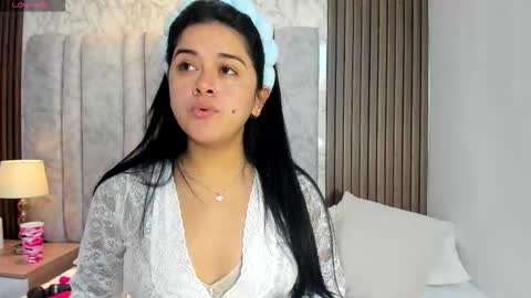 Snapshot of tifany__ross chatting on October 24, 2025, 8:38 pm Tiff3 online show from October 24, 2025, 8:38 pm