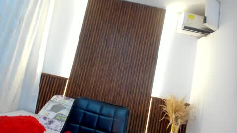 Tiffany online show from January 24, 2025, 4:37 am