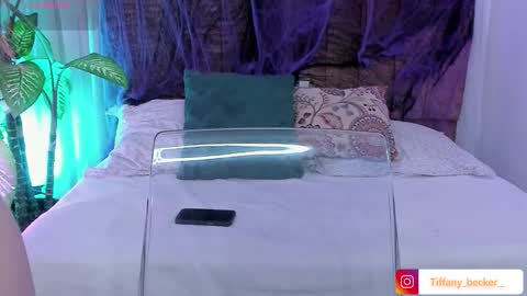 Snapshot of tiffany_beckerr chatting on October 18, 2025, 11:55 am Tiffany Becker online show from October 18, 2025, 11:55 am