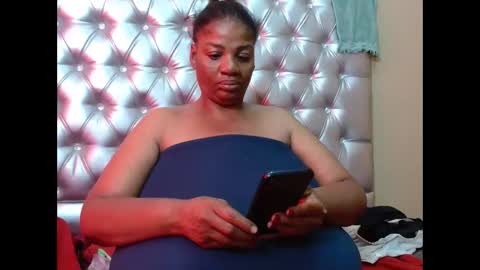 Snapshot of tinagiant chatting on September 11, 2025, 10:26 am tinagiant online show from September 11, 2025, 10:26 am