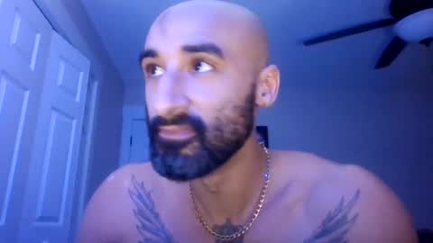 Snapshot of titanfit101 chatting on November 4, 2025, 7:18 am Titan online show from November 4, 2025, 7:18 am