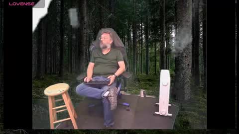 Snapshot of tmosmun chatting on October 27, 2025, 7:51 pm Tim online show from October 27, 2025, 7:51 pm