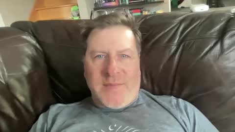 Snapshot of toggaman chatting on March 5, 2025, 5:39 pm Joshua1983 online show from March 5, 2025, 5:39 pm