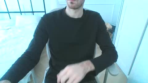 Snapshot of toja112 chatting on December 27, 2024, 9:28 am Martin online show from December 27, 2024, 9:28 am