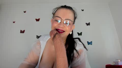 Snapshot of tokioo69 chatting on January 24, 2025, 1:03 pm Karla Love online show from January 24, 2025, 1:03 pm