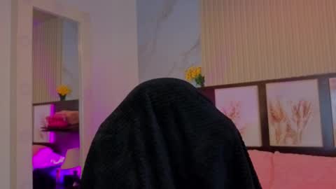 Snapshot of tokyoluu chatting on September 19, 2025, 12:56 am tokyoluu online show from September 19, 2025, 12:56 am