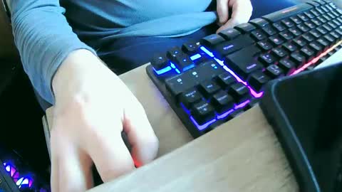 Snapshot of tolon408472 chatting on January 15, 2025, 10:06 am tolon408472 online show from January 15, 2025, 10:06 am