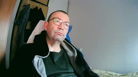 Snapshot of tolon408472 chatting on January 21, 2025, 8:52 am tolon408472 online show from January 21, 2025, 8:52 am