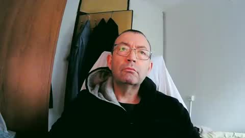 Snapshot of tolon408472 chatting on January 21, 2025, 1:22 pm tolon408472 online show from January 21, 2025, 1:22 pm