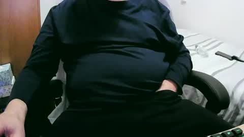 Snapshot of tolon408472 chatting on January 28, 2025, 1:18 am tolon408472 online show from January 28, 2025, 1:18 am