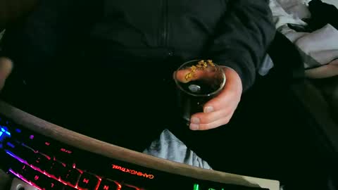 Snapshot of tolon408472 chatting on February 18, 2025, 3:32 pm tolon408472 online show from February 18, 2025, 3:32 pm