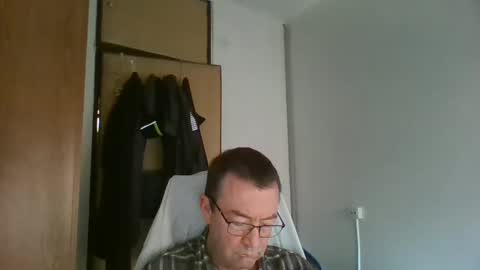 Snapshot of tolon408472 chatting on March 4, 2025, 3:15 pm tolon408472 online show from March 4, 2025, 3:15 pm