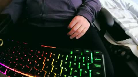 Snapshot of tolon408472 chatting on March 5, 2025, 1:28 pm tolon408472 online show from March 5, 2025, 1:28 pm